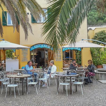 Hotel Arabesque Varigotti Kültér fotó