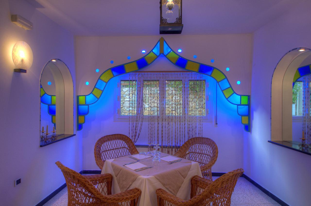 Hotel Arabesque Varigotti Kültér fotó
