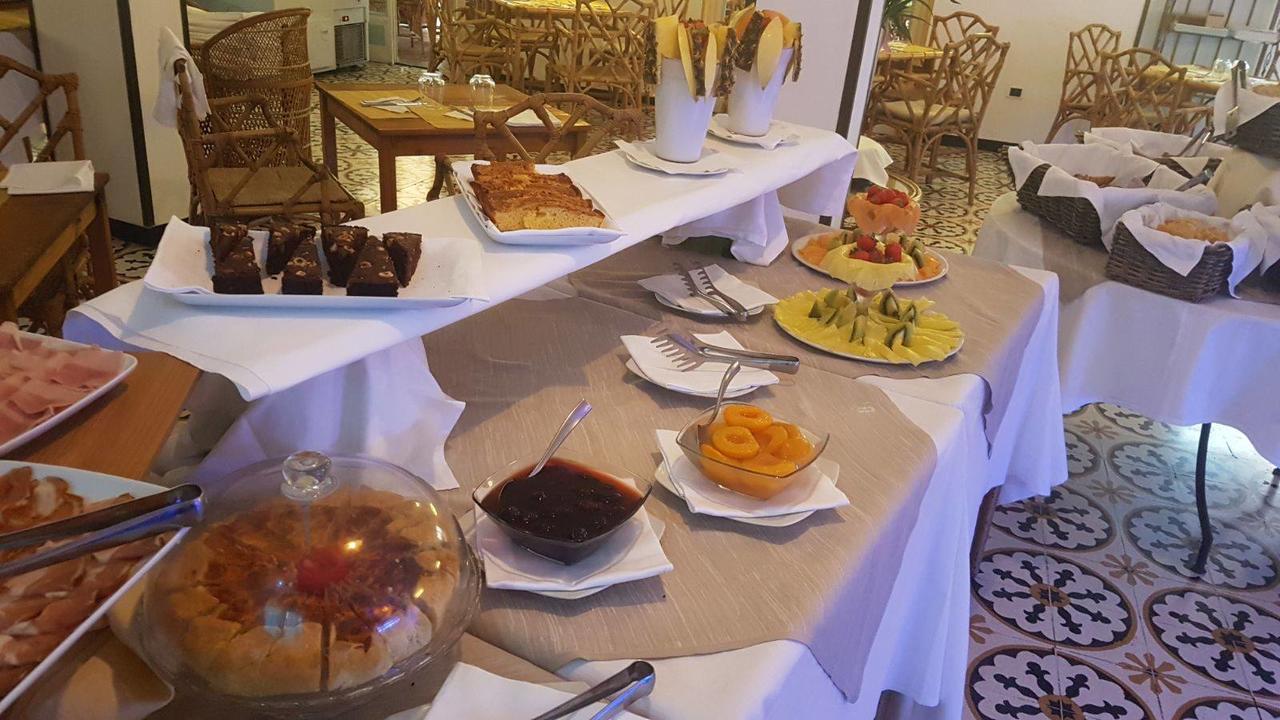 Hotel Arabesque Varigotti Kültér fotó