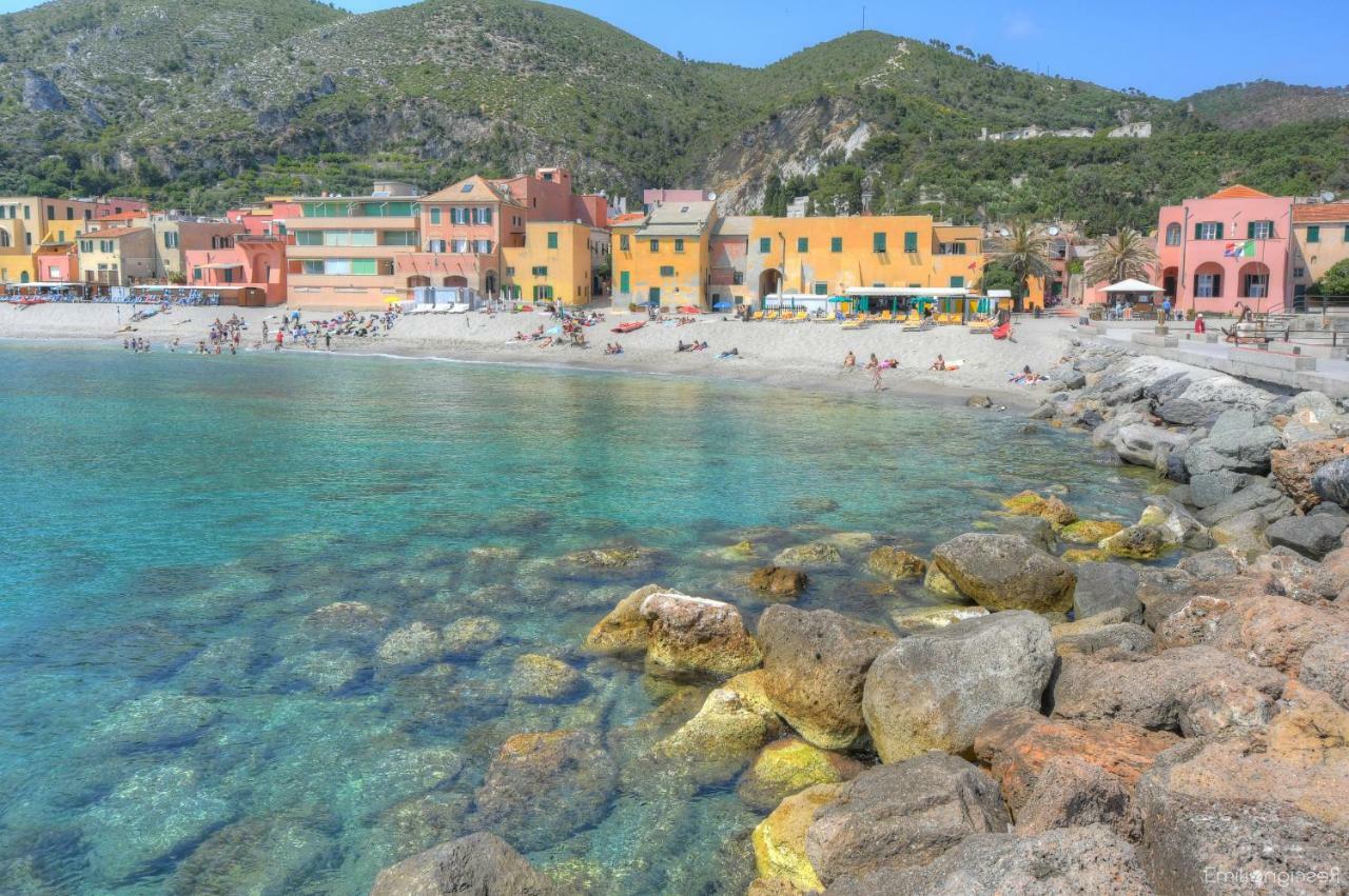 Hotel Arabesque Varigotti Kültér fotó