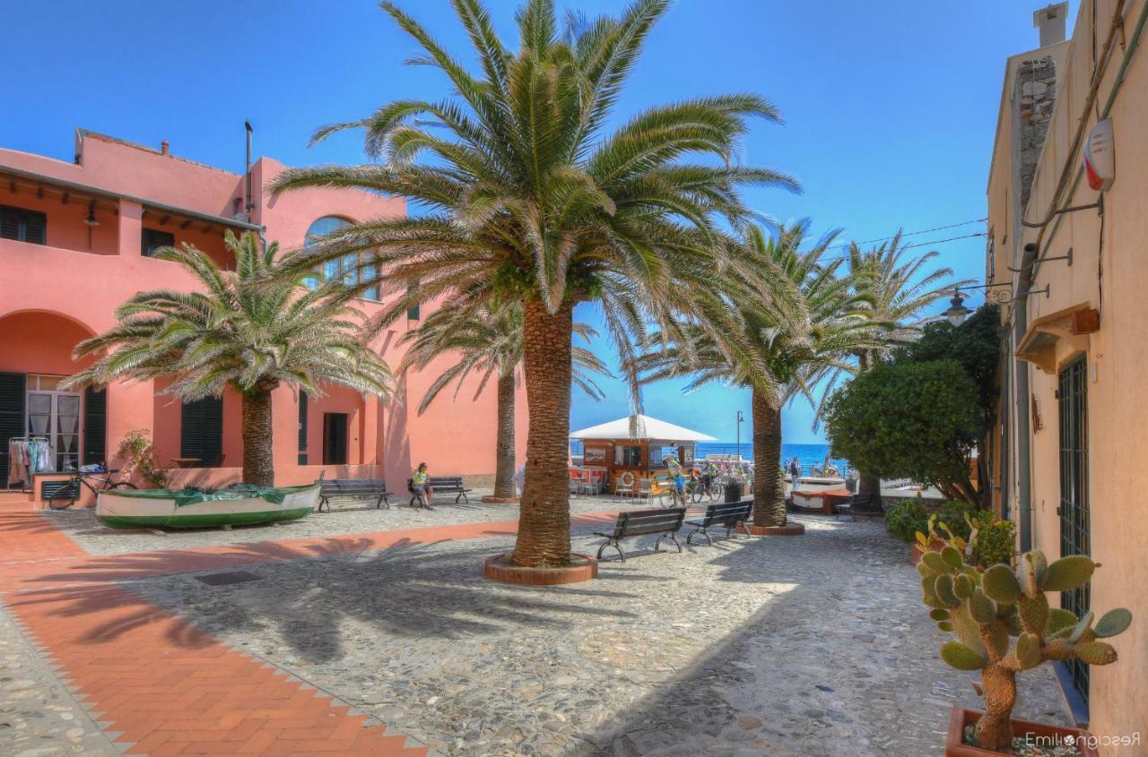 Hotel Arabesque Varigotti Kültér fotó
