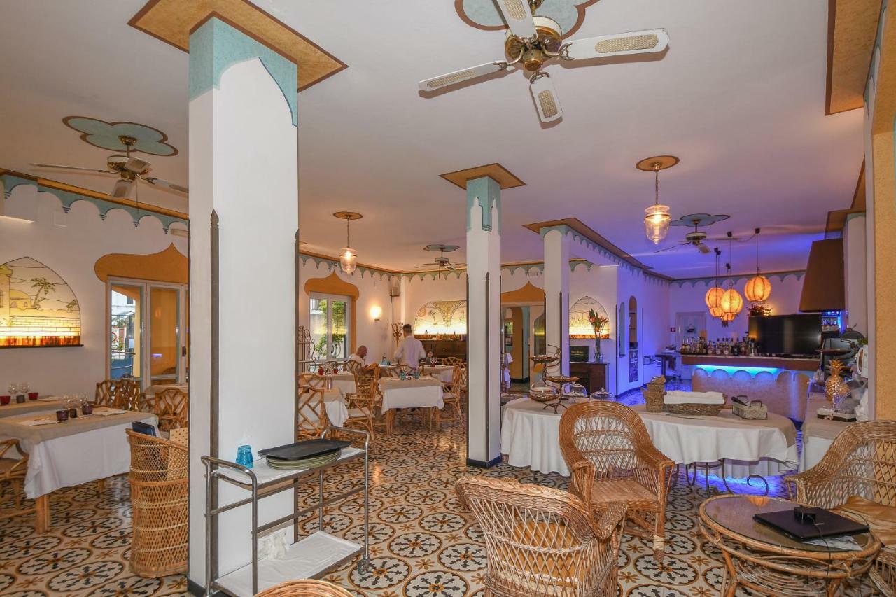 Hotel Arabesque Varigotti Kültér fotó
