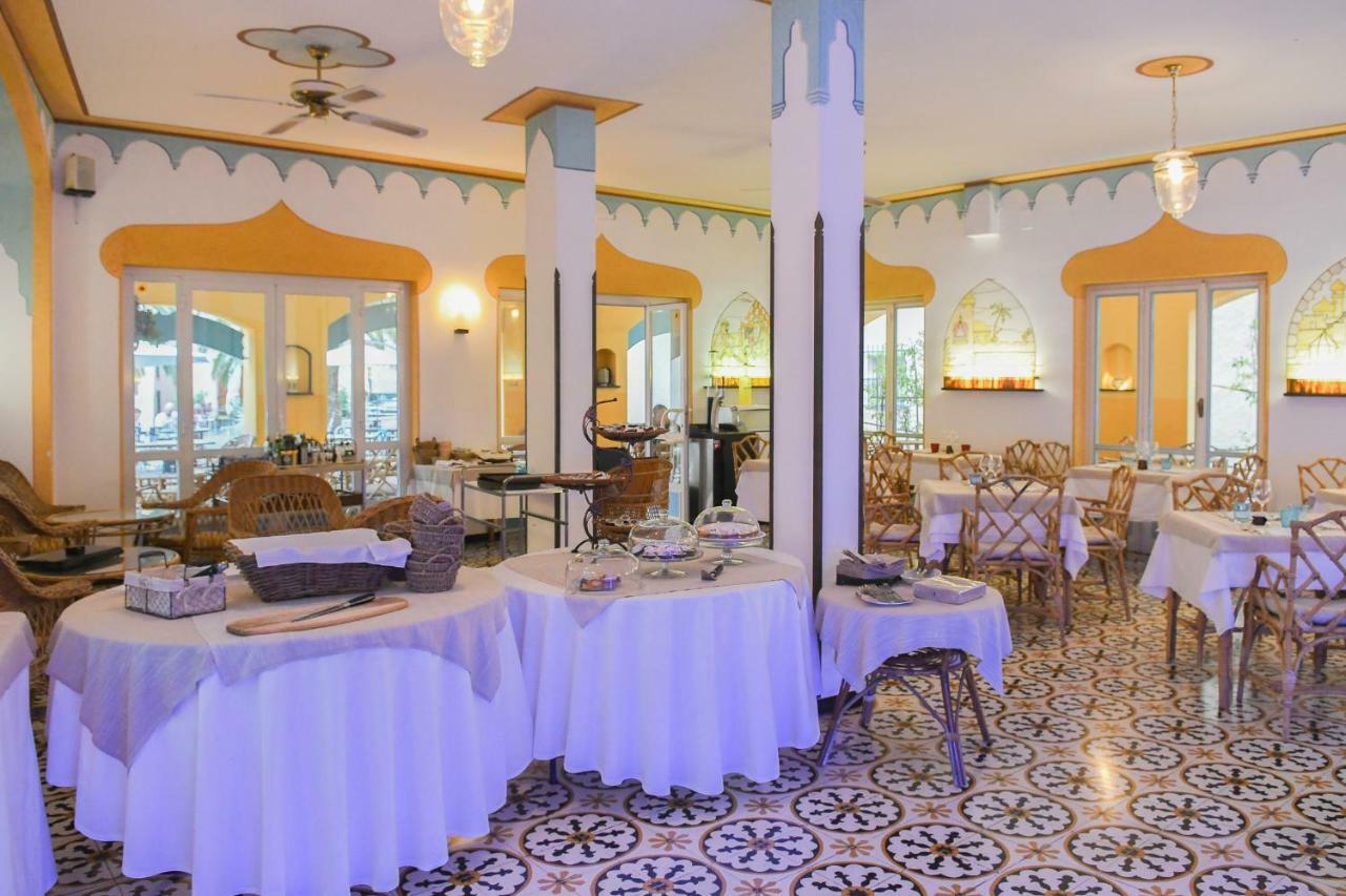 Hotel Arabesque Varigotti Kültér fotó
