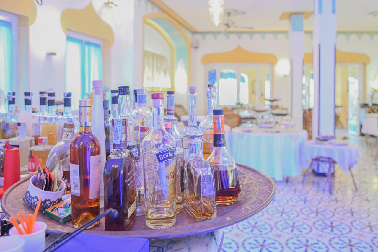 Hotel Arabesque Varigotti Kültér fotó