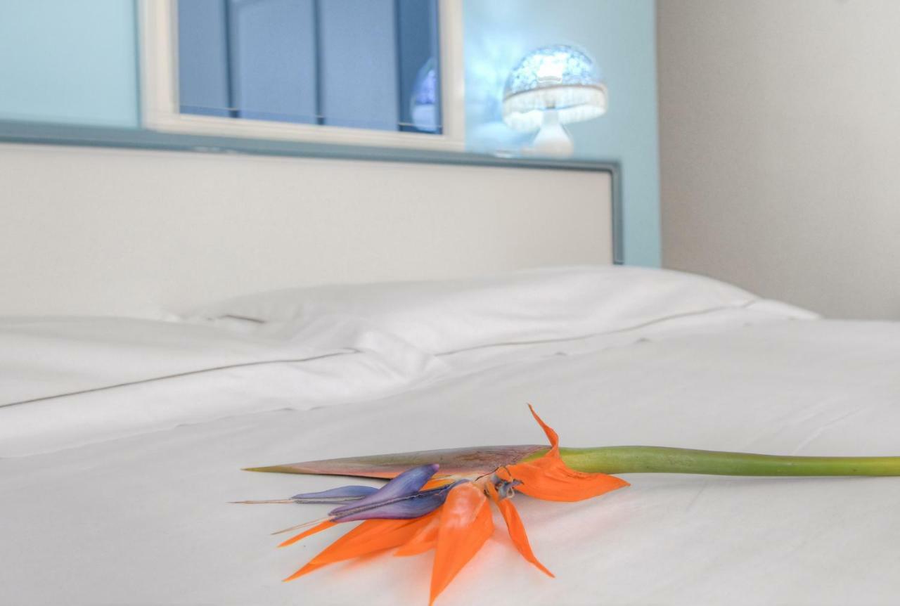 Hotel Arabesque Varigotti Kültér fotó