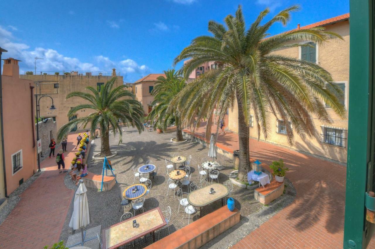 Hotel Arabesque Varigotti Kültér fotó
