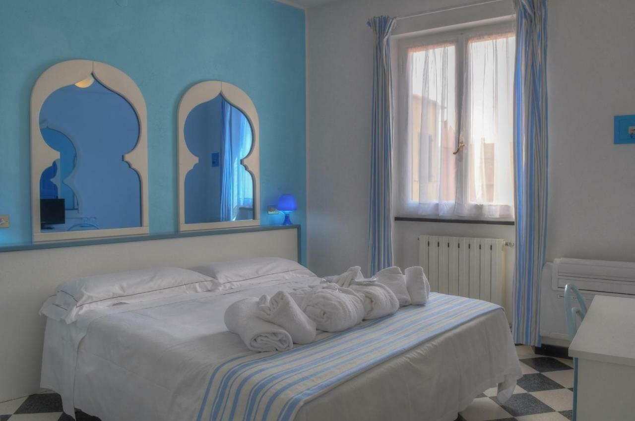 Hotel Arabesque Varigotti Kültér fotó